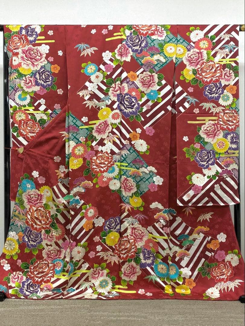 振袖 仮絵羽 金通し 金駒 金彩 紋意匠 牡丹 大輪 正絹 未仕立て品 八掛