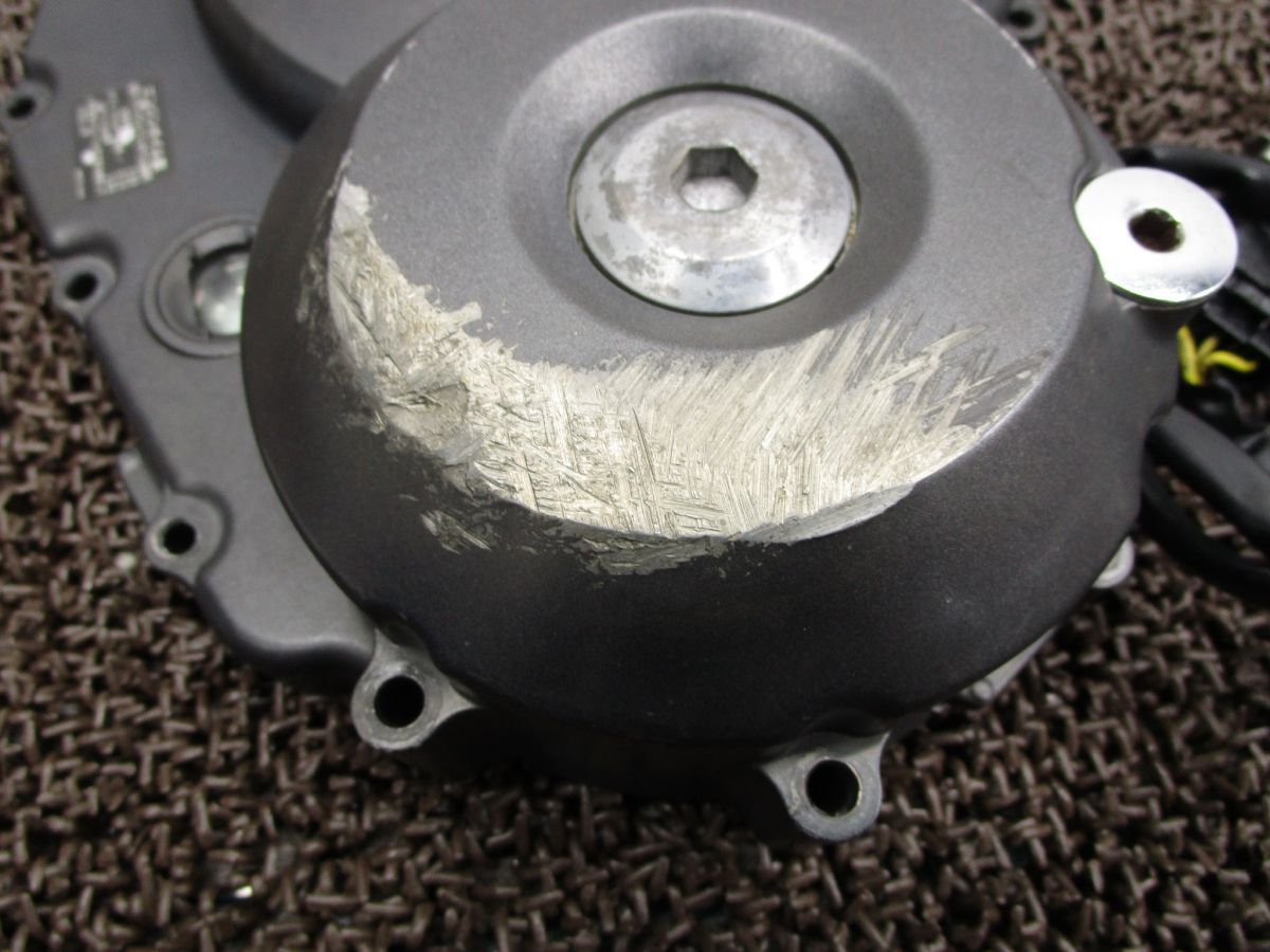 レボ ジェネレーターカバー