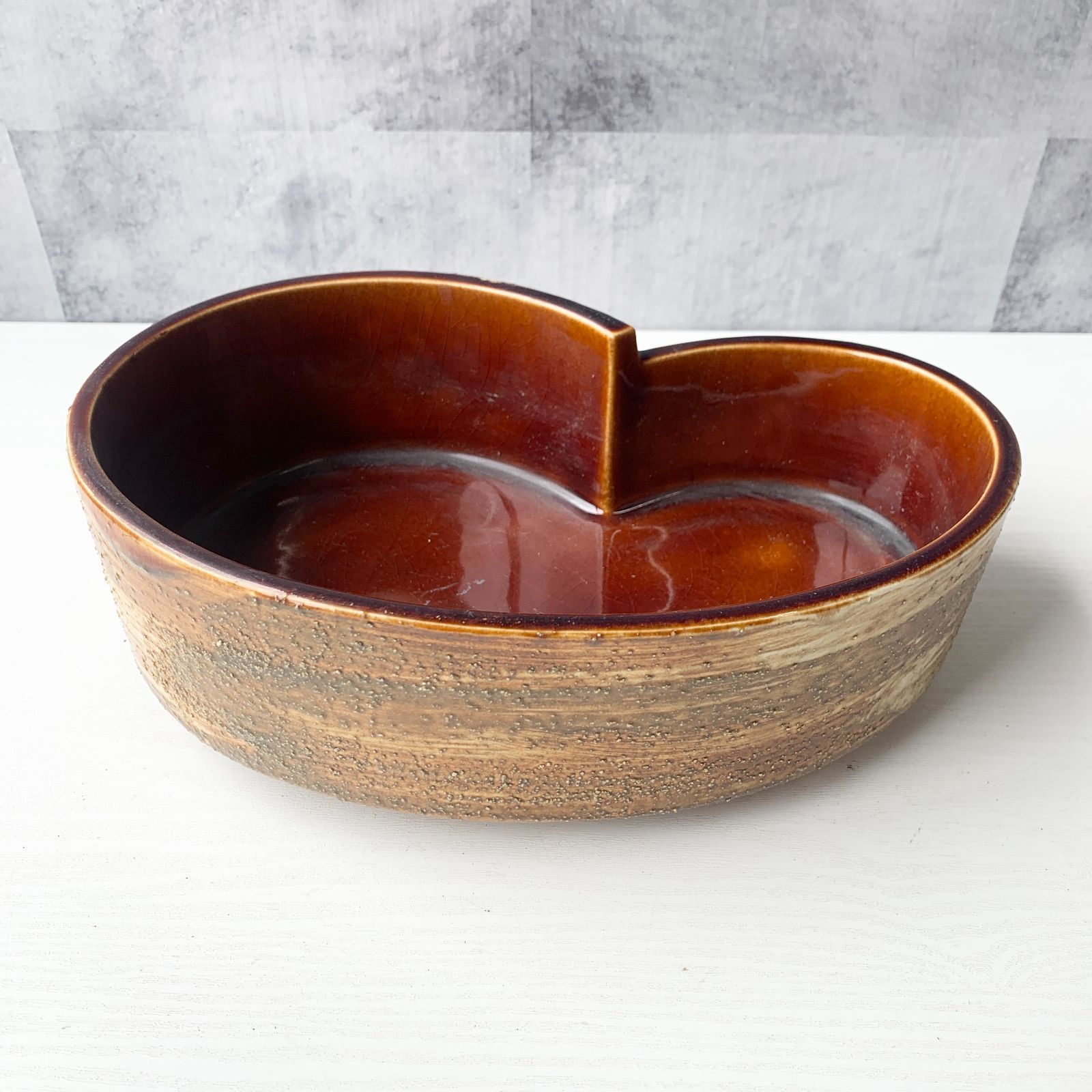 陶芸品　ハート型の 花器 陶芸品 ハート型の 花器