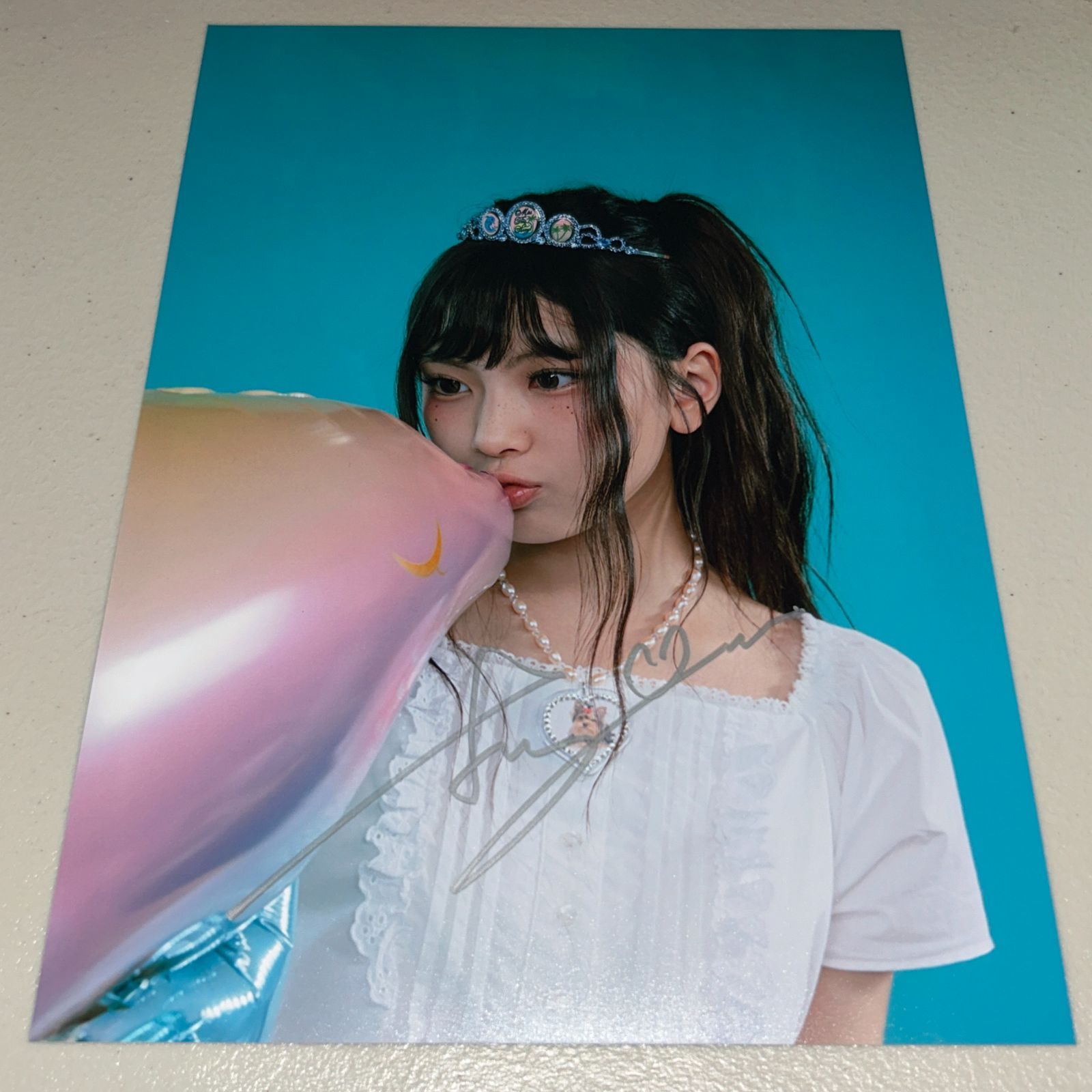 NewJeans 直筆サイン スチール写真(A4サイズ) NewJeans 直筆サイン スチール写真(A4サイズ) - メルカリ