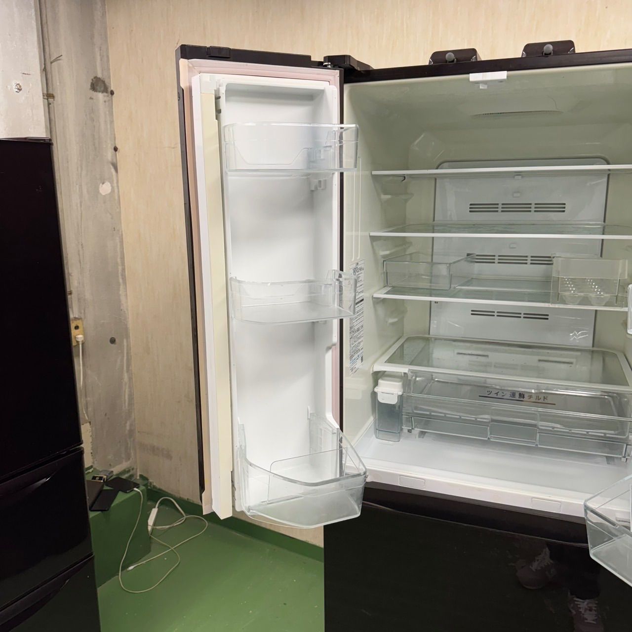 大型冷蔵庫 ブラウンカラー