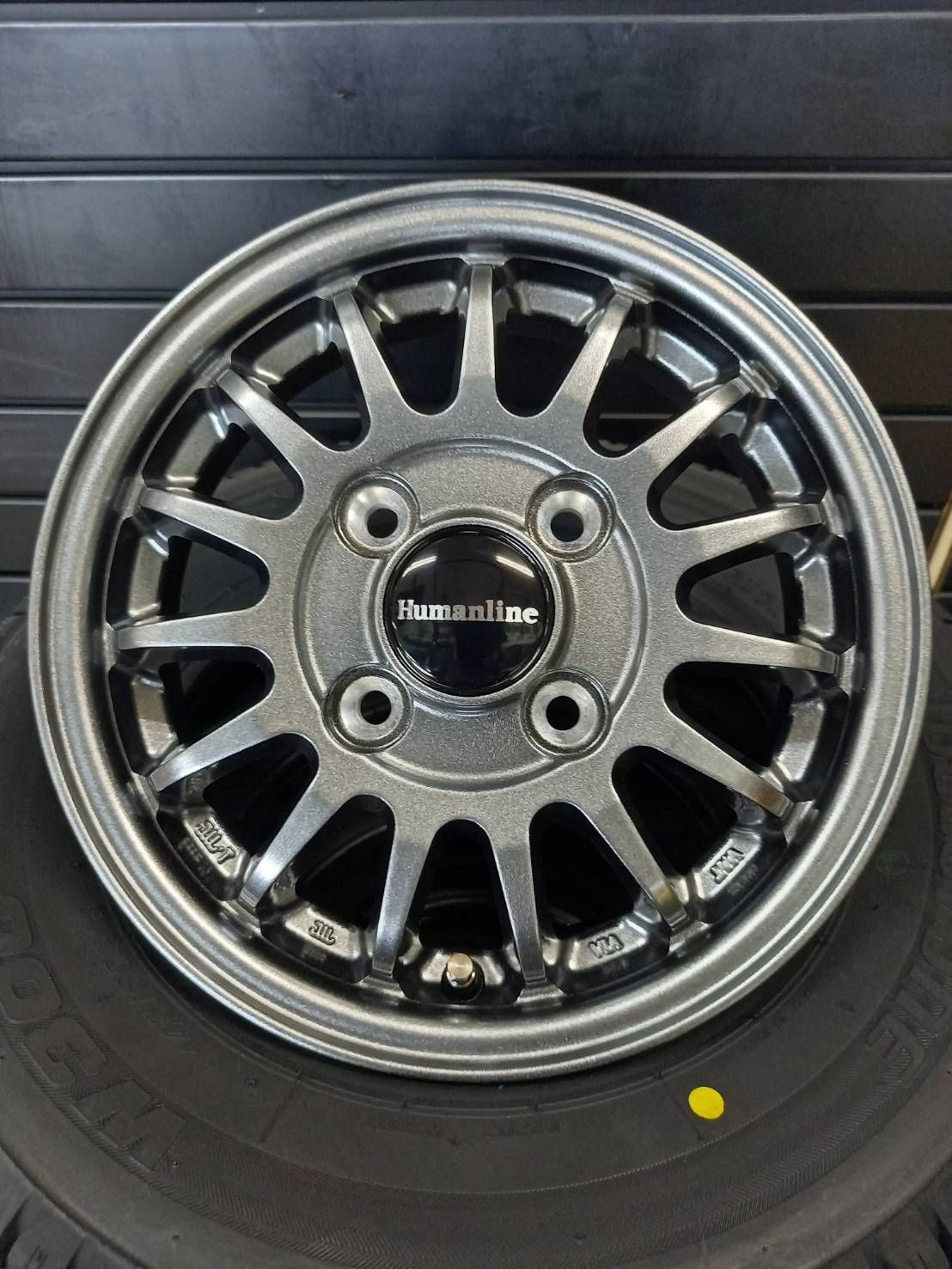 バン スタッドレスタイヤ