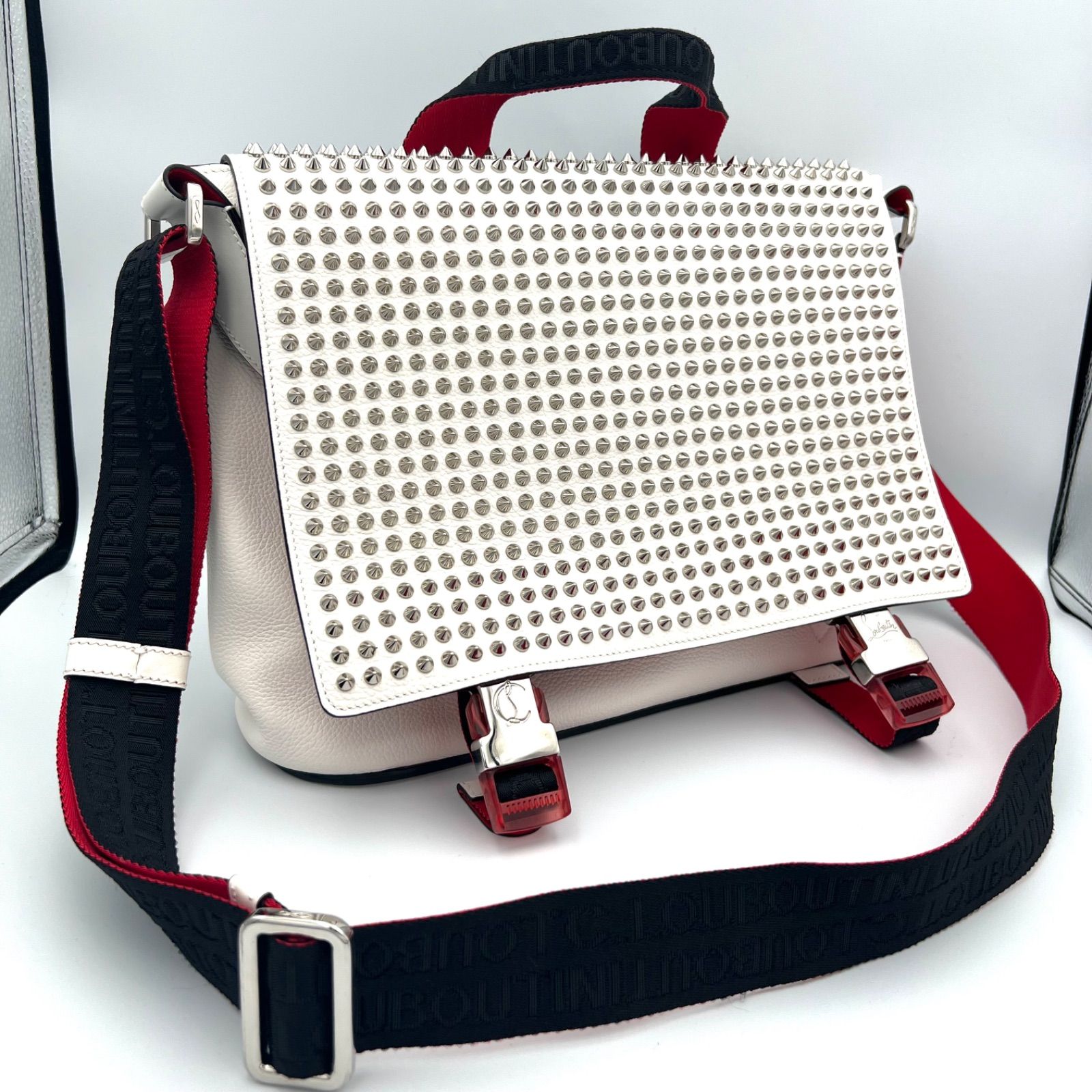 クリスチャンルブタン メッセンジャー バッグ ユニセックス - メルカリ