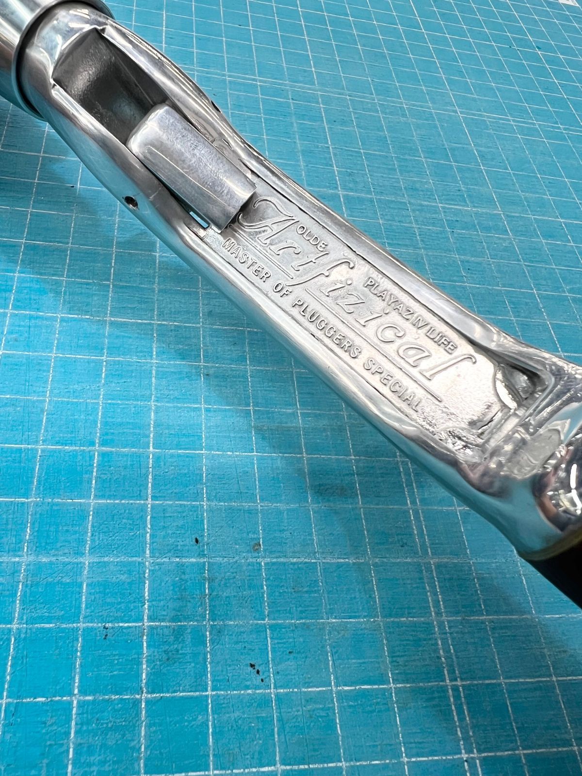 Artfizical アートフィジカル グリップ フェザーウェイト チャンピオン Artfizical アートフィジカル グリップ フェザーウェイト チャンピオン