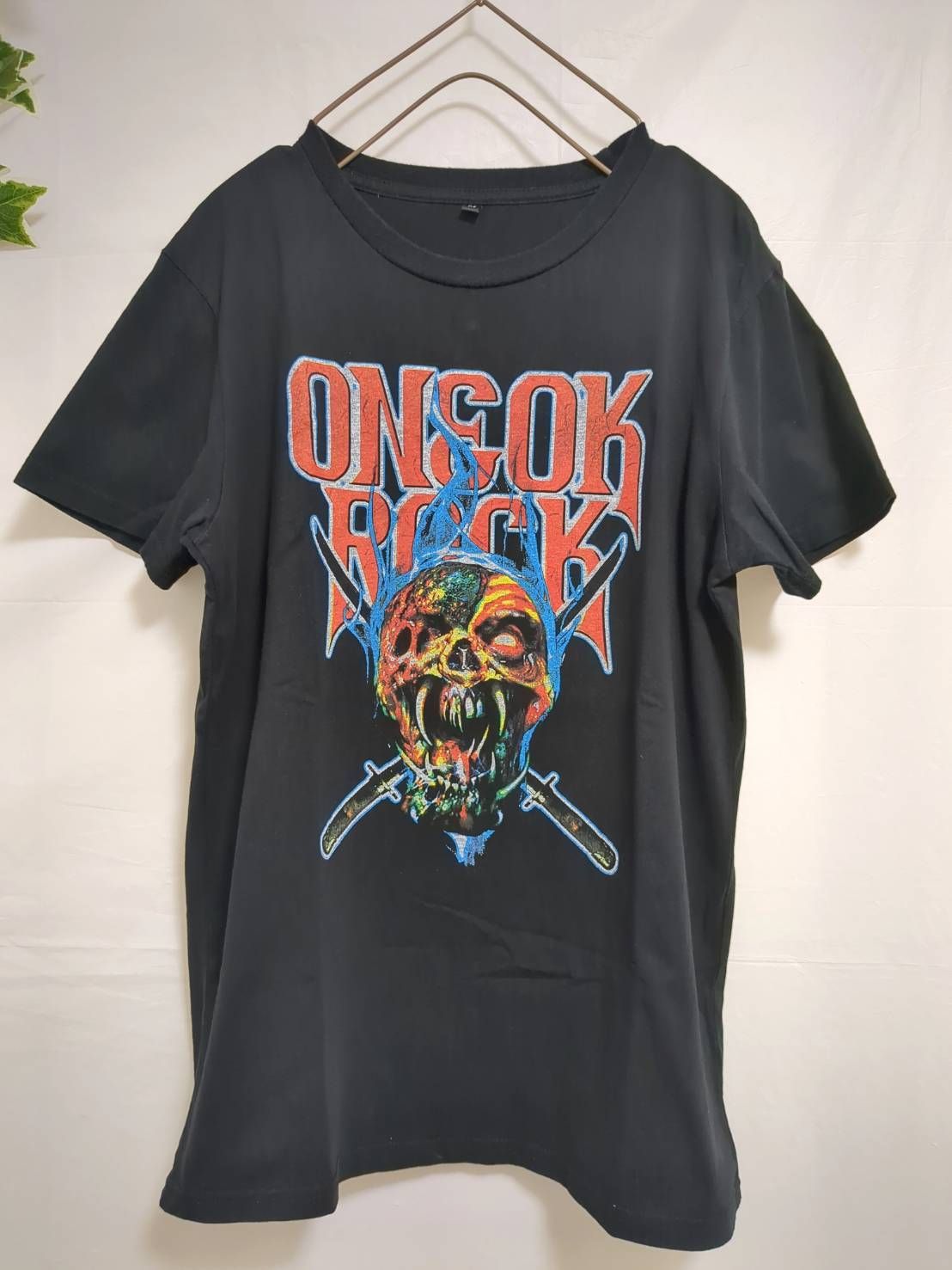 【貴重】Lサイズ ONEOKROCK 2013 海外ツアー Tシャツ ワンオク 貴重】Lサイズ ONEOKROCK 2013 海外ツアー Tシャツ ワンオク