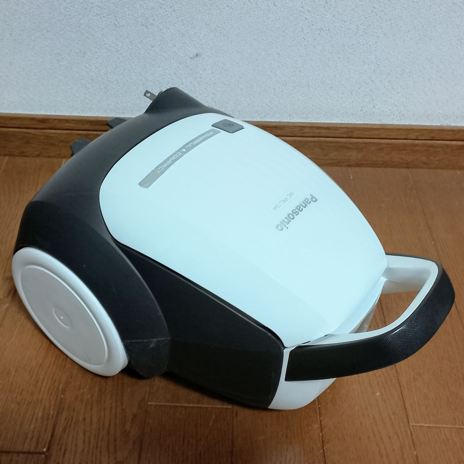 ☆良品！ Panasonic 紙パック式掃除機 MC-PKL19A パナソニック Panasonic MC-PKL19A-W 紙パック式 掃除機 Panasonic MC-PKL19A