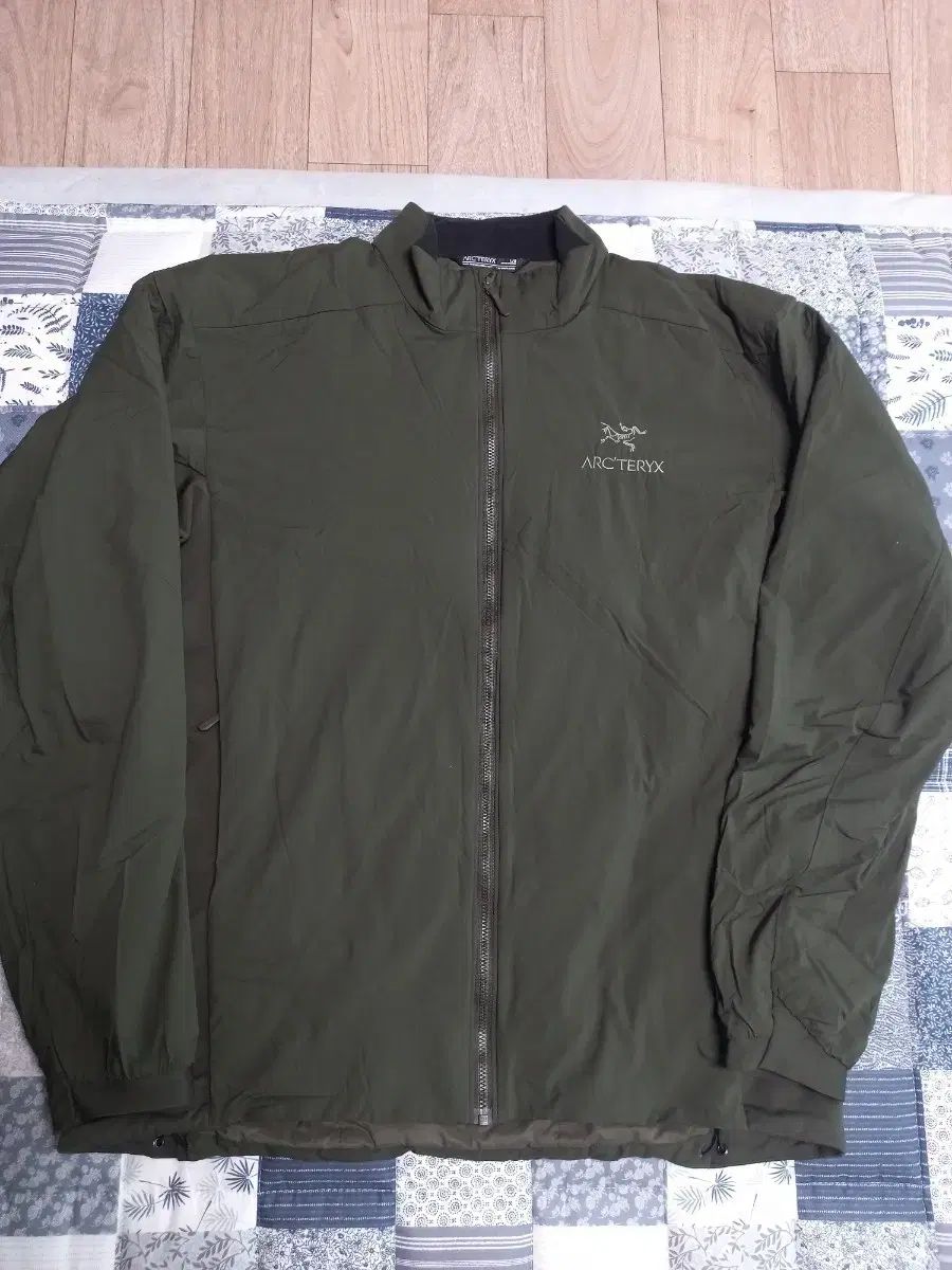 ARC TERYX アークテリクス Atom アトム LT ノンフーディ ジーンカーキ ジャケット L 実物画像あり 実使用105