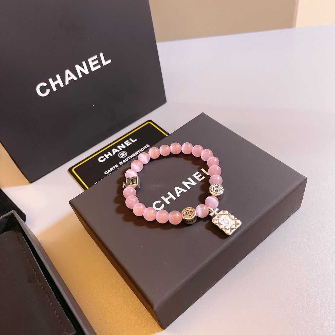 CHANEL】シャネル 手作りのロゼットチャーム付きカットストーン 