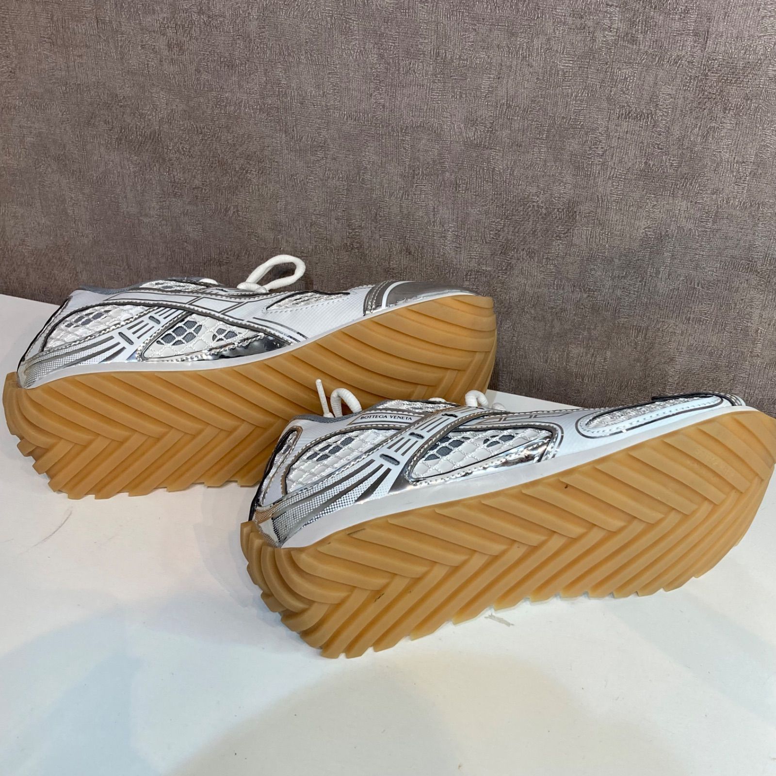 BOTTEGA VENETA ボッテガ ヴェネタ オービットスニーカー 38 BOTTEGA VENETA ボッテガ ヴェネタ オービットスニーカー 38