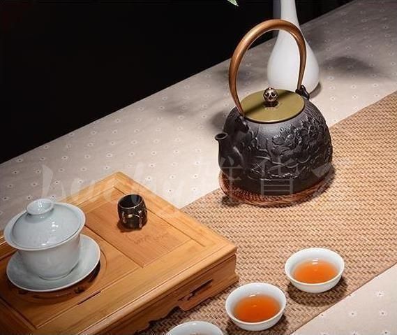 SW 松紋堂 鉄器 急須 伝統工芸 手作り 鉄分補給 鉄瓶　003 SW 松紋堂 鉄器 急須 伝統工芸 手作り 鉄分補給 鉄瓶 003 鉄急須｜