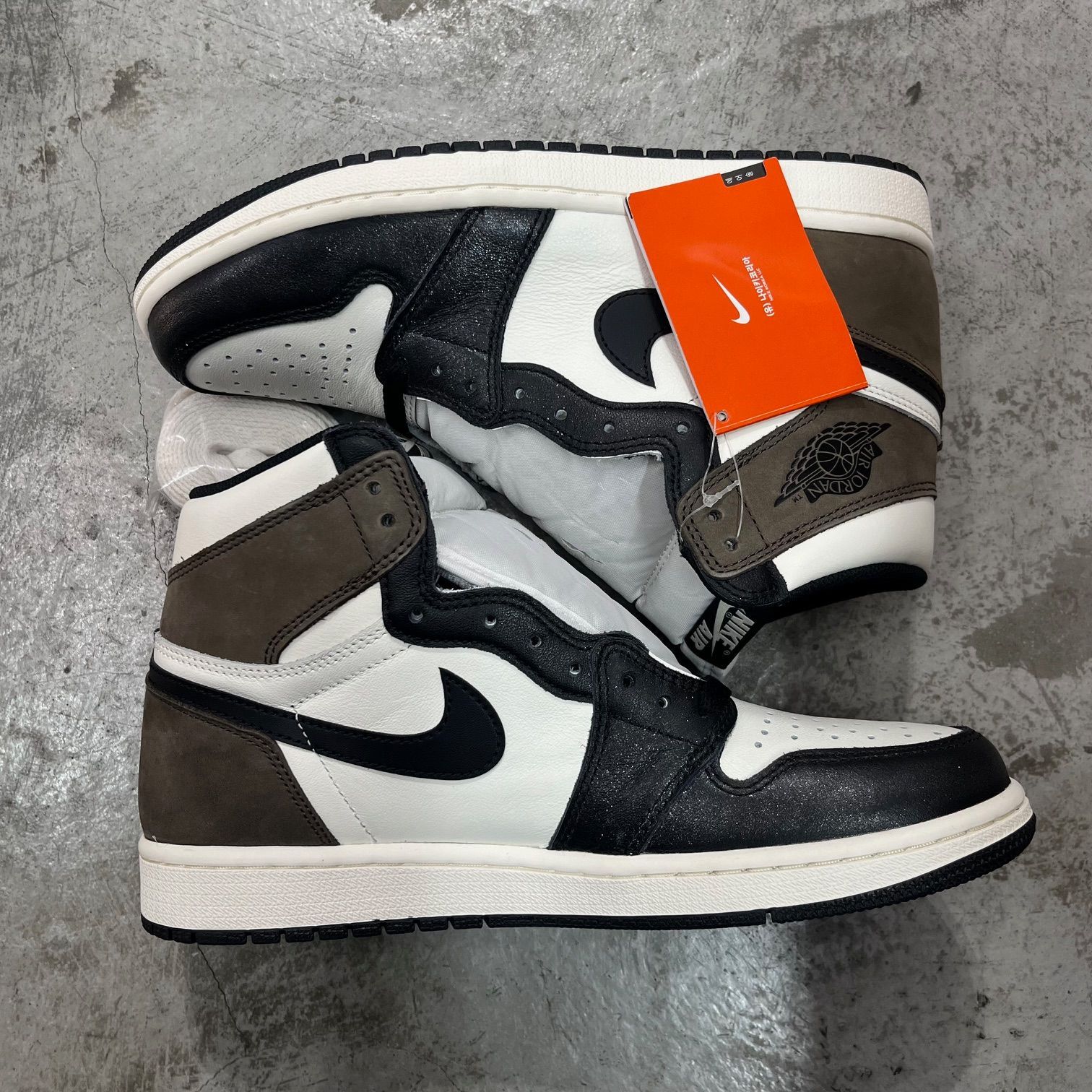Nike Air Jordan 1 High OG Dark Mocha 555088-105 ジョーダン1 