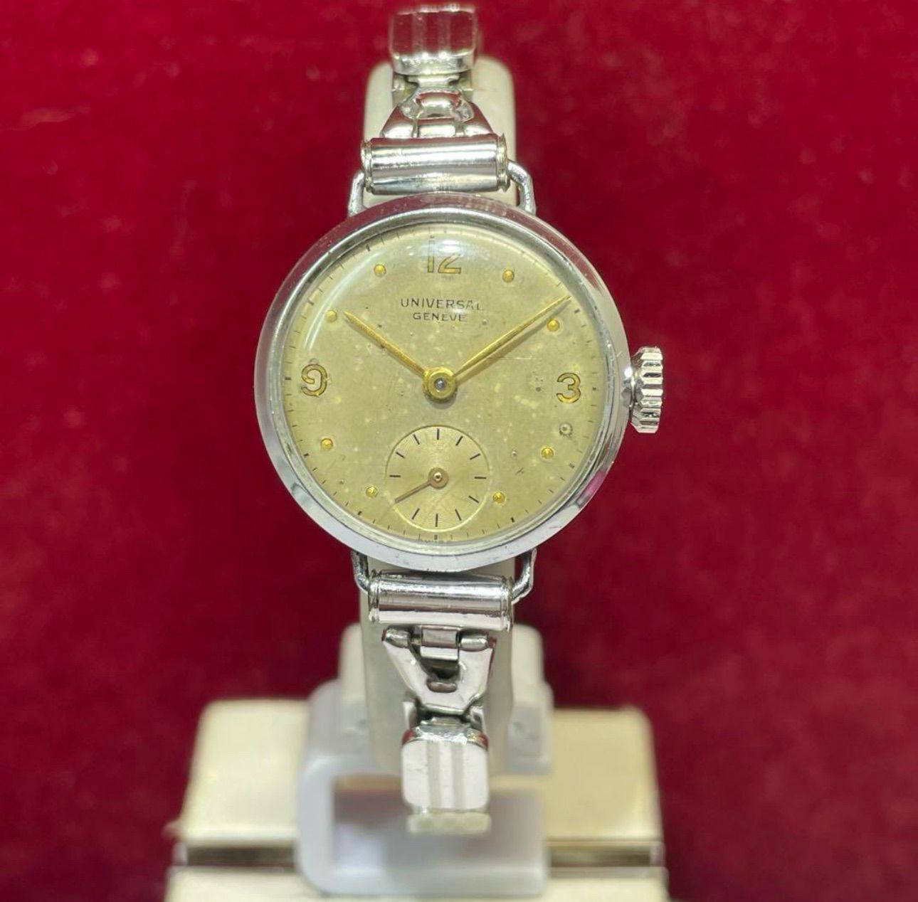 50s ユニバーサルジュネーブ スモールセコンド 手巻 スイス製 腕時計