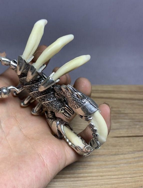 狼犬牙サソリ蝎座 ?件 装飾品 現代工芸品 美術品 - メルカリ