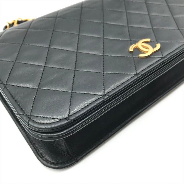良品 CHANEL シャネル ココマーク マトラッセ ラムスキン プッシュ  