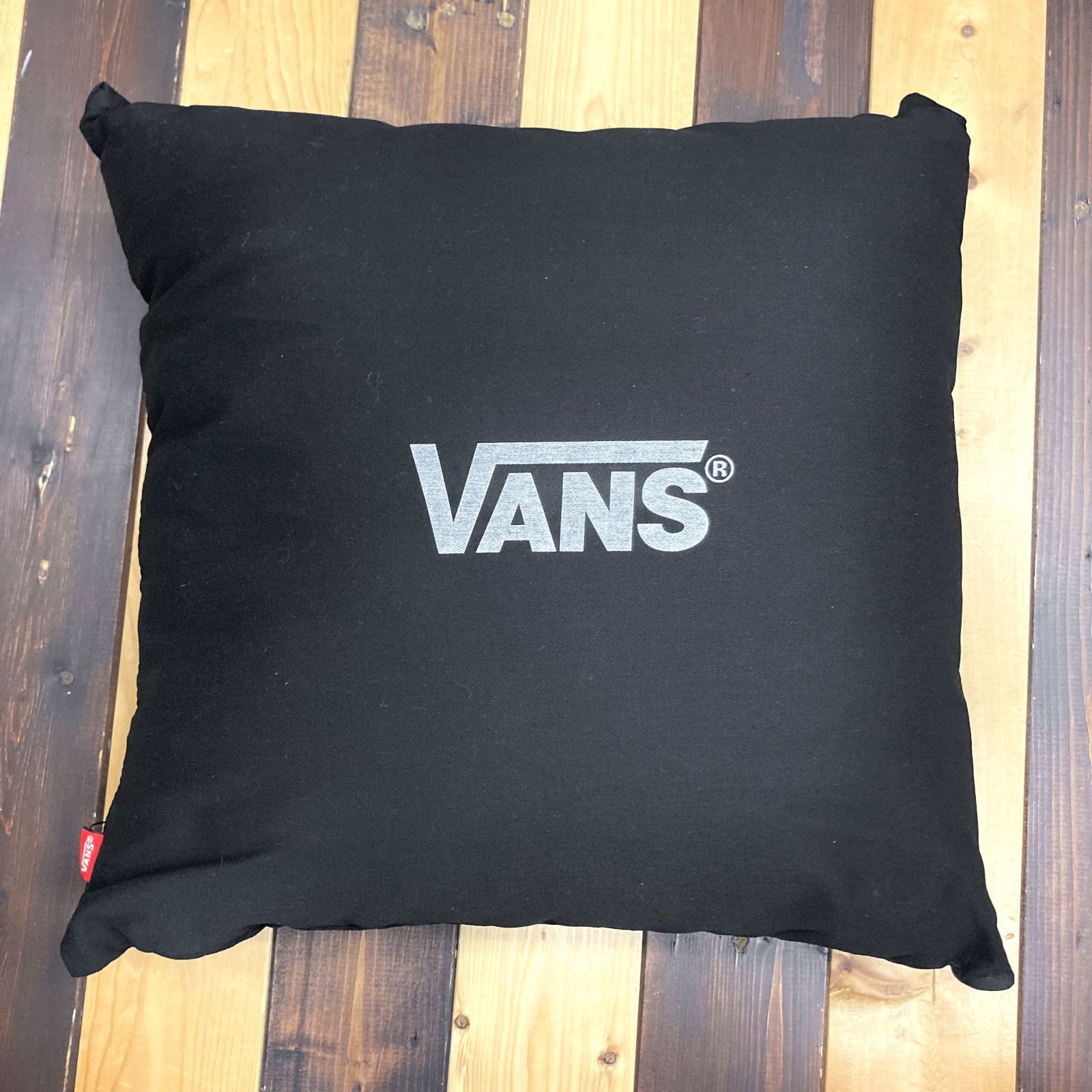 新品未使用 VANS バンズ バンダナクッション 枕 まくら リビング 
