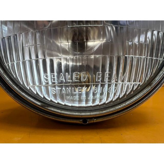 71568 HONDA ホンダ CBX400F? CB750F? ヘッドライト ヘッドライトカウル スタンレー 61097