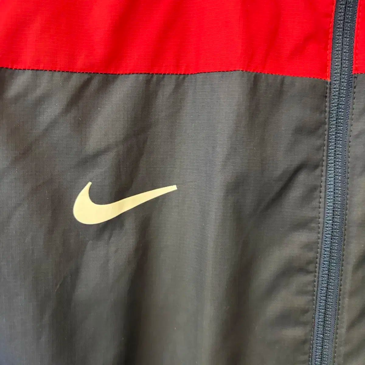 233 NIKE アーセナル ウィンドブレーカー