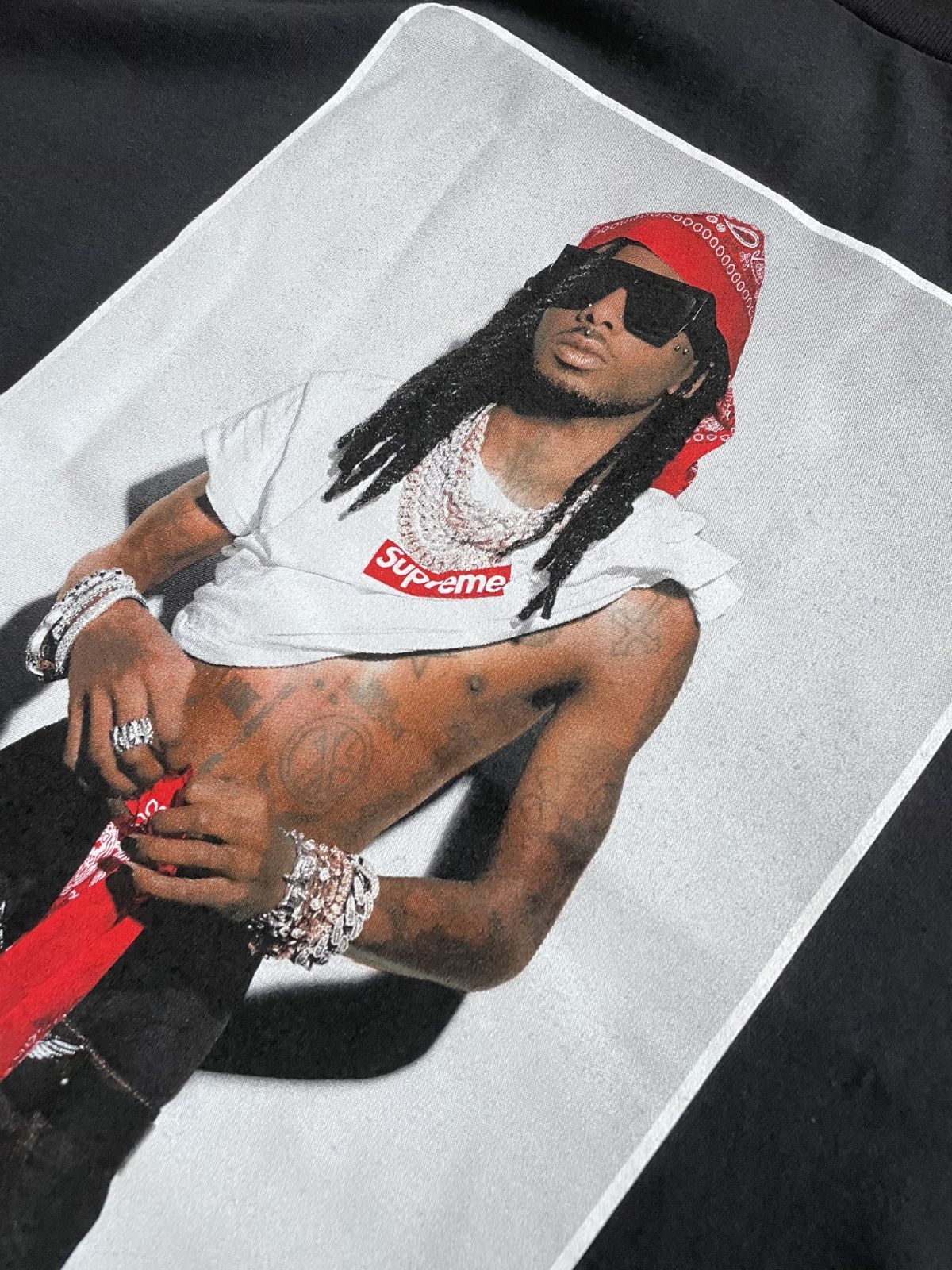 新品 黒L 25AW Playboi Carti Tee フォトTシャツ 25AW Supreme Playboi Carti Tee Black フォト Tシャツ 黒