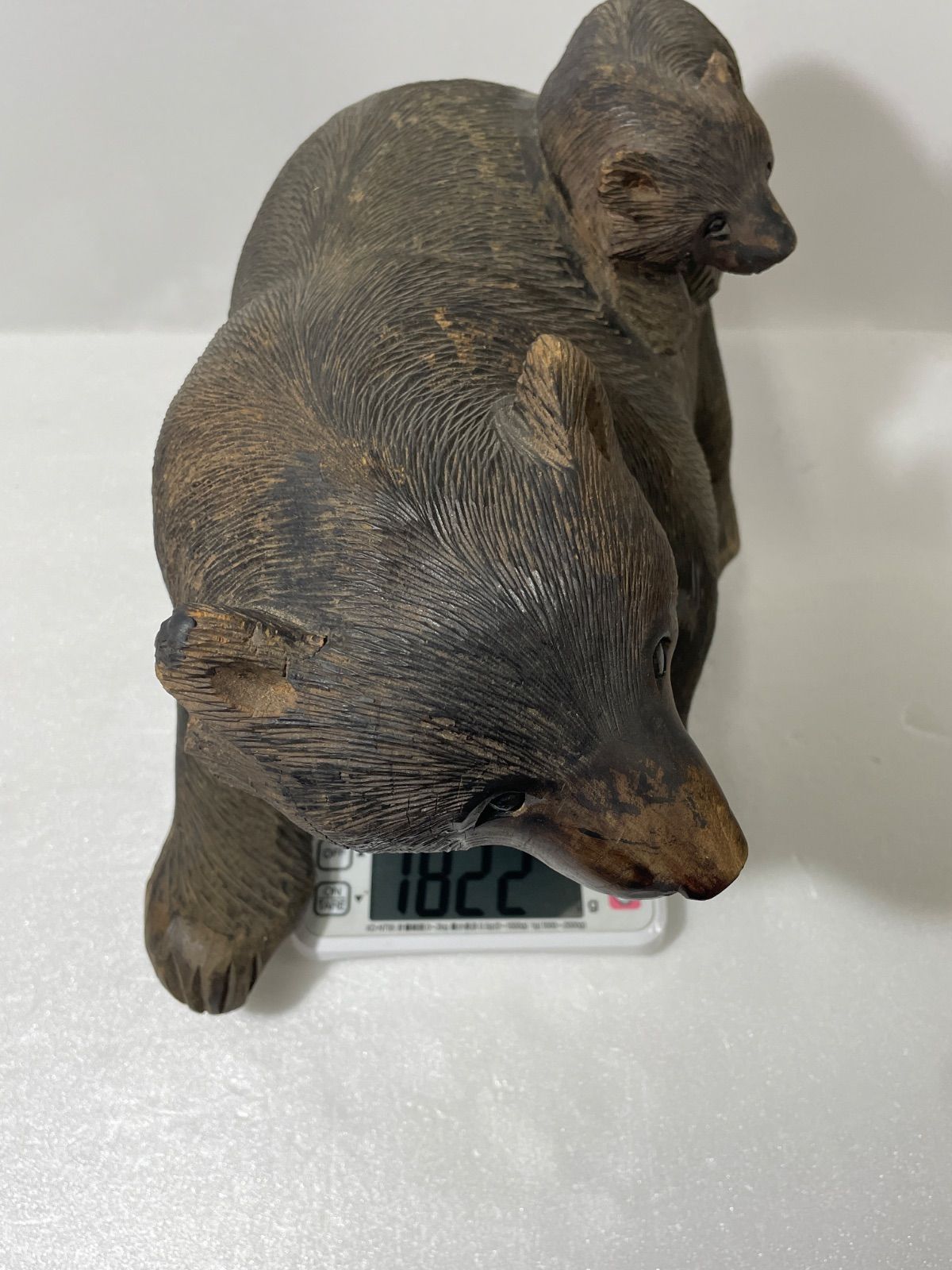 親子グマの置物 クマ木彫り - メルカリ