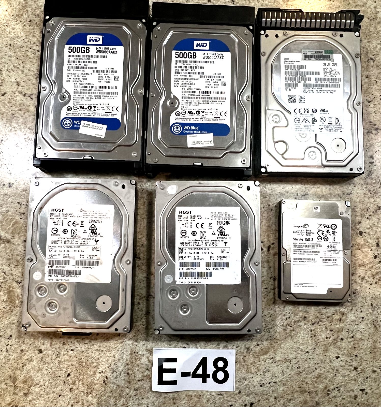 6 個ロット - SEAGATE Savvio 15K3 146GB 2.5 インチ SAS、(2) 500GB ドライブと私 - (E-48)