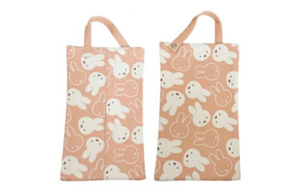 スモ【送料無料】【miffy】【ミッフィー】合皮ティッシュケース【ミッフィいっぱい】【ディック・ブルーナ】【絵本】【アニメ】【カバー】【ケース】【ティッシュ入れ】【収納】【壁掛け】【吊り下げ】【インテリア】 【雑貨】【グッズ】【かわいい】