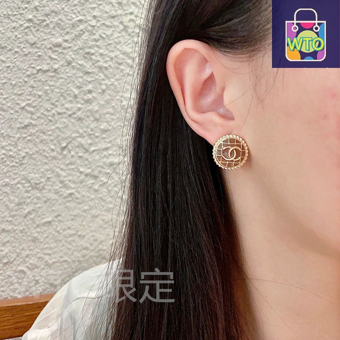 ♪CHANEL　シャネルピアス　ビンテージ　ガンメタ♪ ♪CHANEL シャネルピアス ビンテージ ガンメタ♪