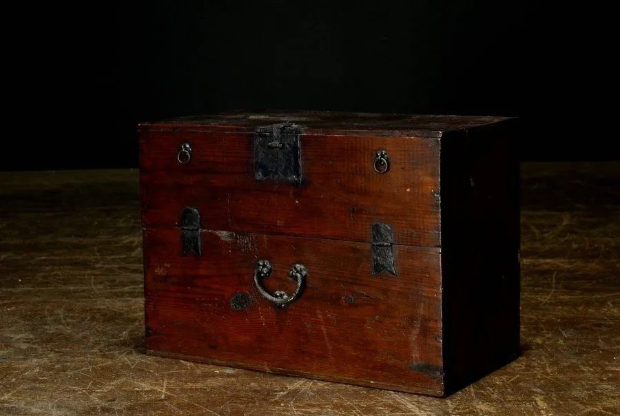 割引❣️「母」 李朝 李朝家具 バンダジ モリジャン 真鍮金具 韓国 (李朝F①) 割引❣️「母」 李朝 李朝家具 バンダジ モリジャン 真鍮金具