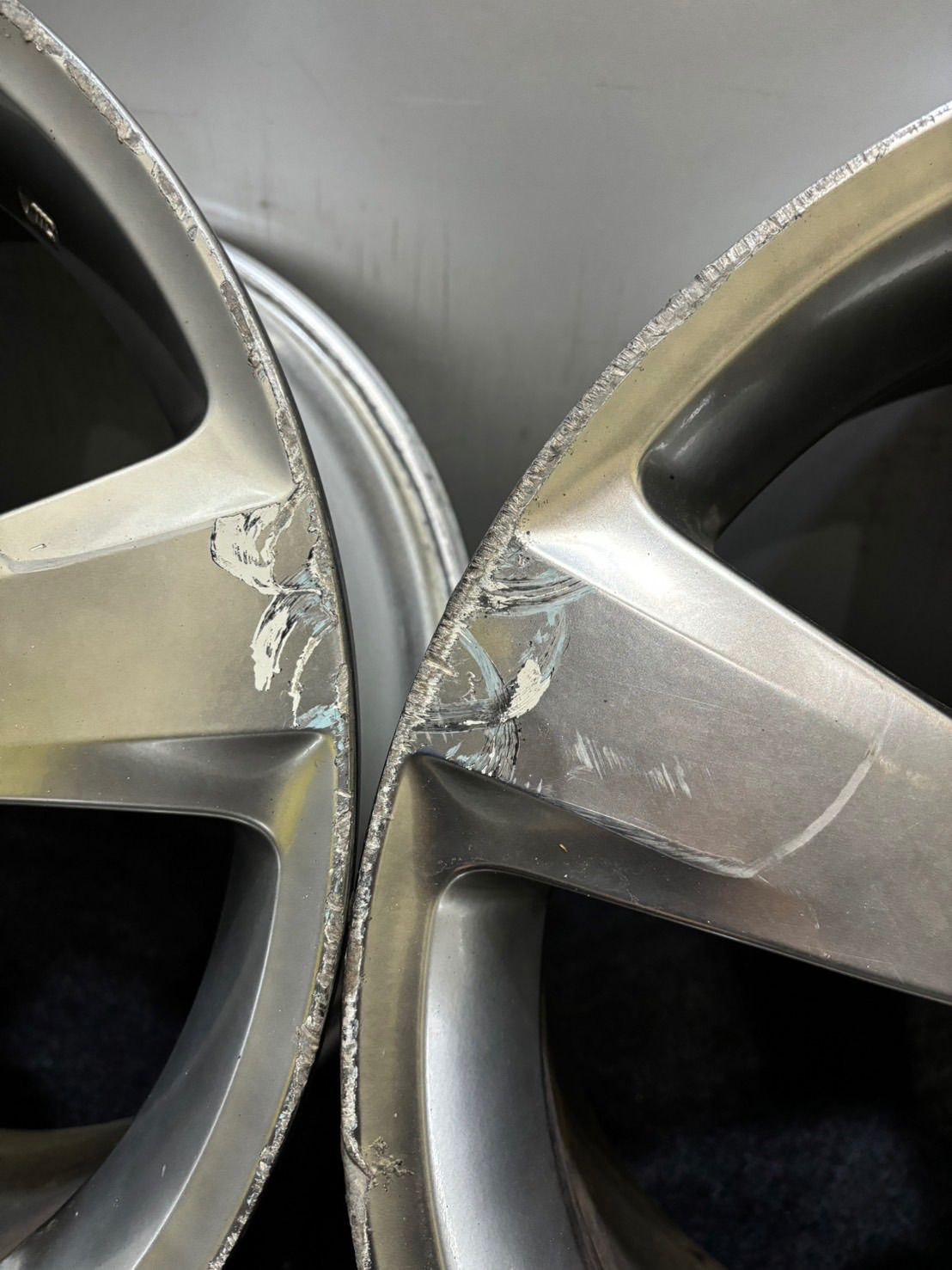 スバル インプレッサ WRX STI 純正 18インチ 8.5J +55 114.3 5H