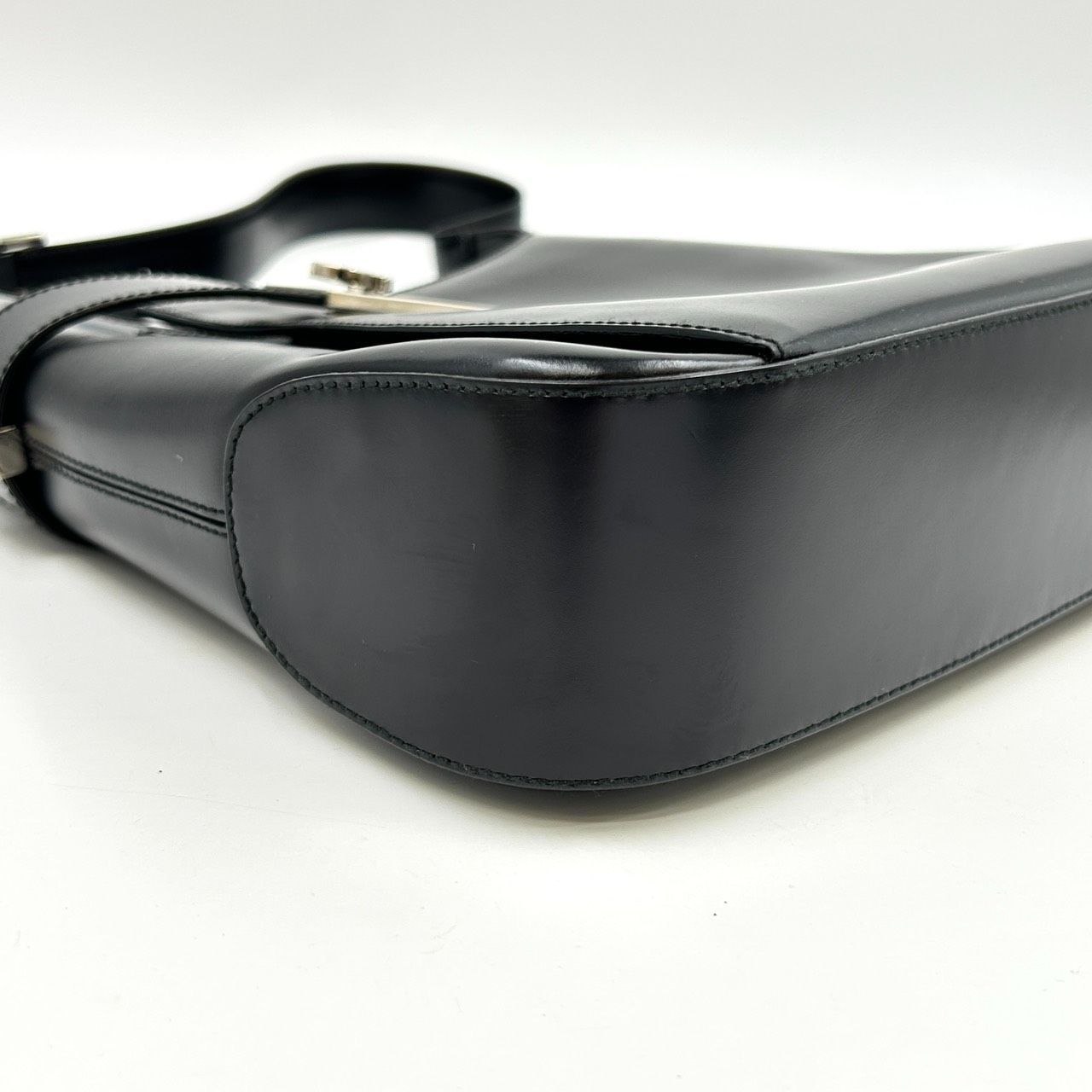 ワンショルダーバッグ 黒