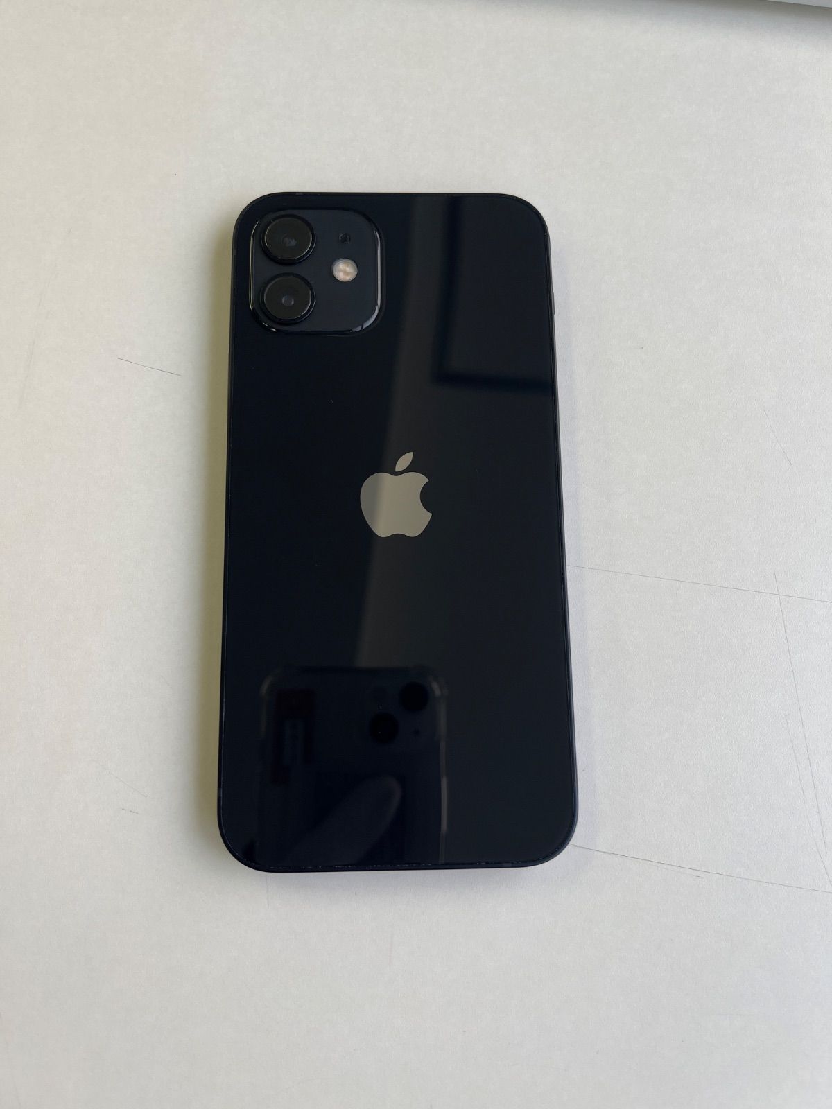 iPhone 12mini ブラック 画面に傷あり。バッテリー100% 純正品！ iPhone 12 mini 64GB バッテリー100% SIMロック解除済み