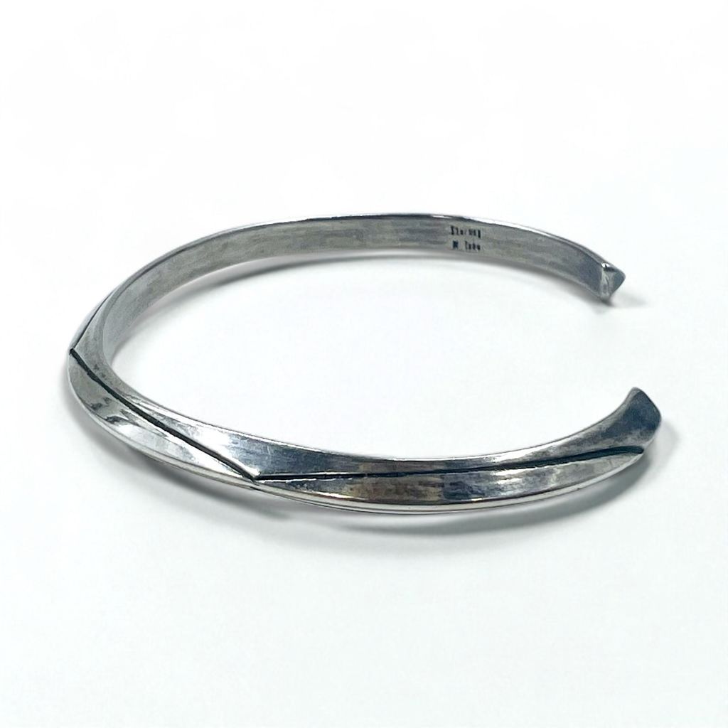 Navajo Elaine Tahe Sterling ツイスト バングル Indian Jewelry『Navajo Elaine Tahe Twist Bangle』 – Reggieshop
