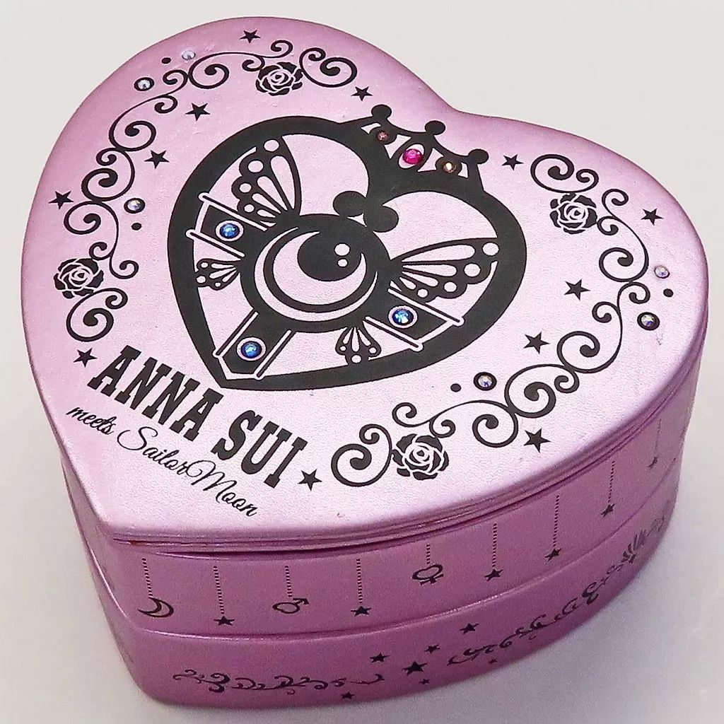 ANNA SUI アナスイ　セーラームーン　コズミックハートジュエリーボックス Amazon｜アナスイ セーラームーンコラボ商品 コズミックハート
