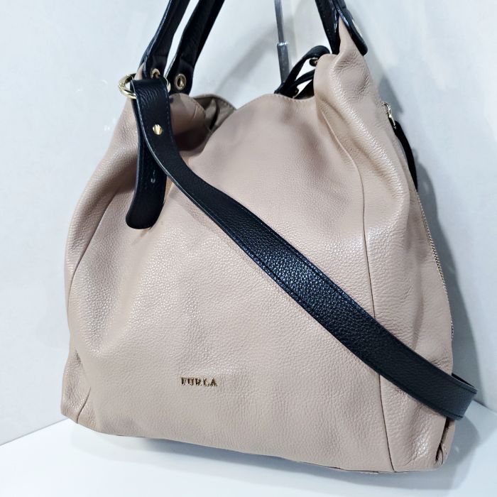 フルラ FURLA エリザベス 2way シボ革 レザー 拡張ファスナー ショルダーバッグ トートバッグ ベージュ 1971568e20241010  - メルカリ