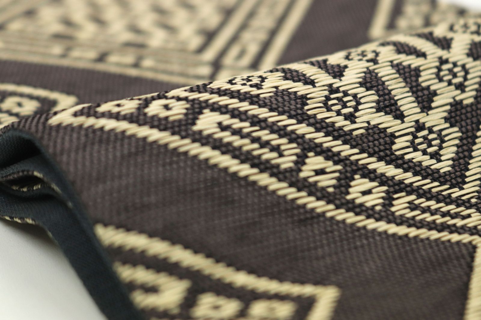 完全閉店！西川ムートン敷パッド（オーストラリアラム羊毛皮100%）ベージュ 西川 ムートンシーツ オーストラリア産メリノ シングル 敷き