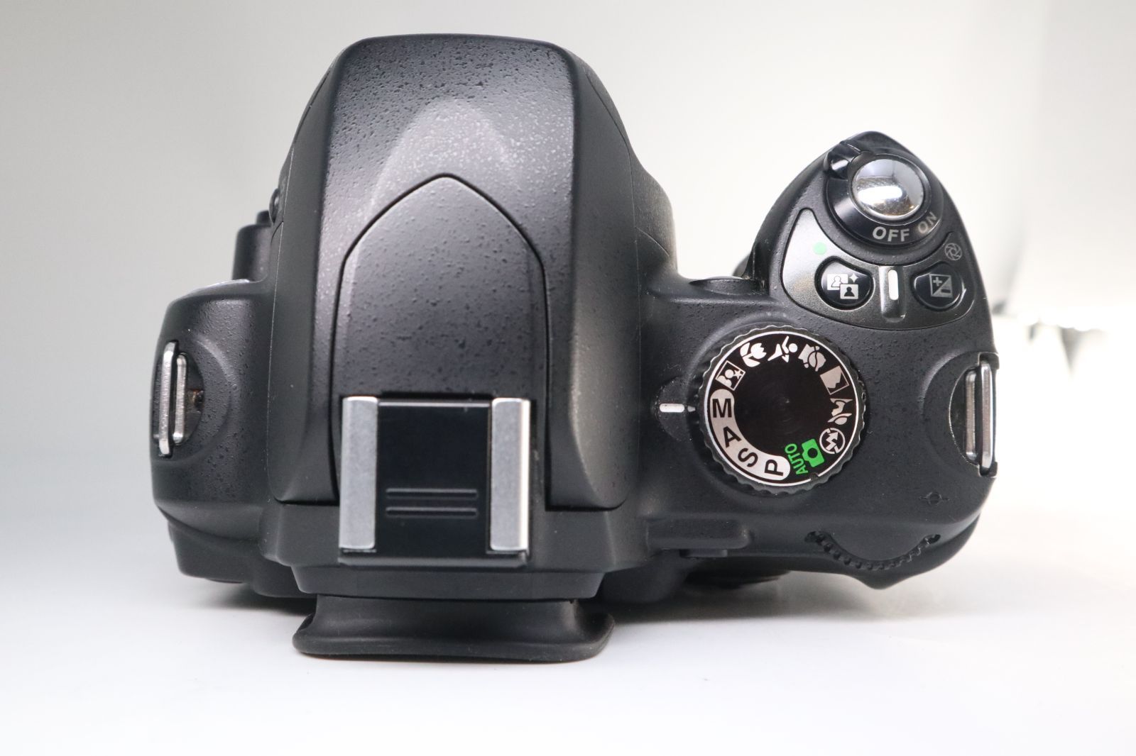 Nikon D750 ボディ（シャッター回数6,000回以下／美品） D7000 ボディ