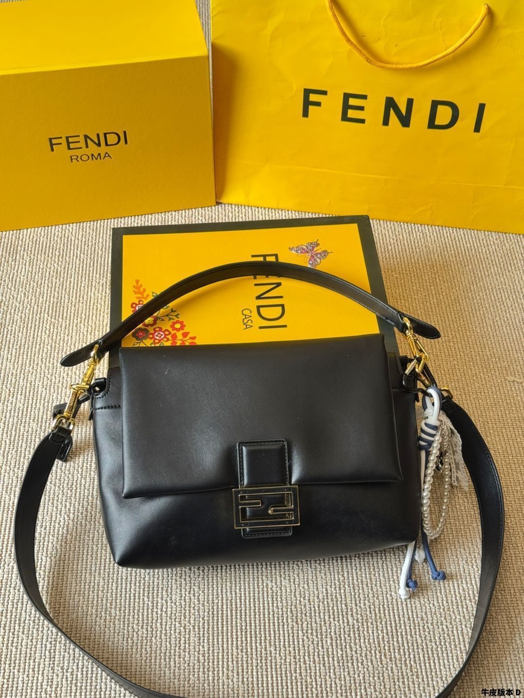 今日特価】Fendi Mamma Baguette フェンディ マンマ バゲット