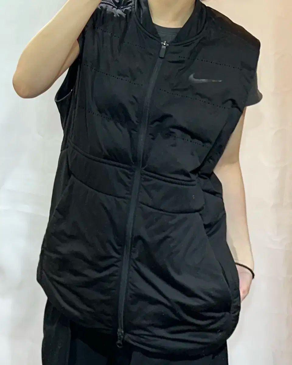 ナイキ ゴルフ エアロロフト ベスト