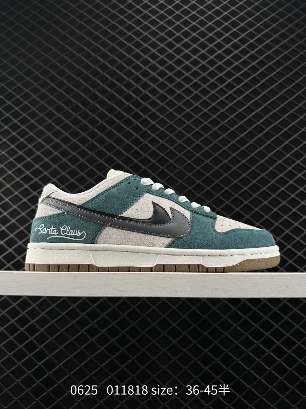 Nike Dunk Low Retro  DO9457 101