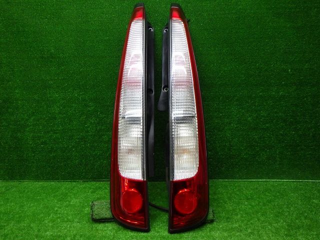 ダイハツ L900S L910S ムーヴ カスタム テールレンズ 左右 4939 250509001