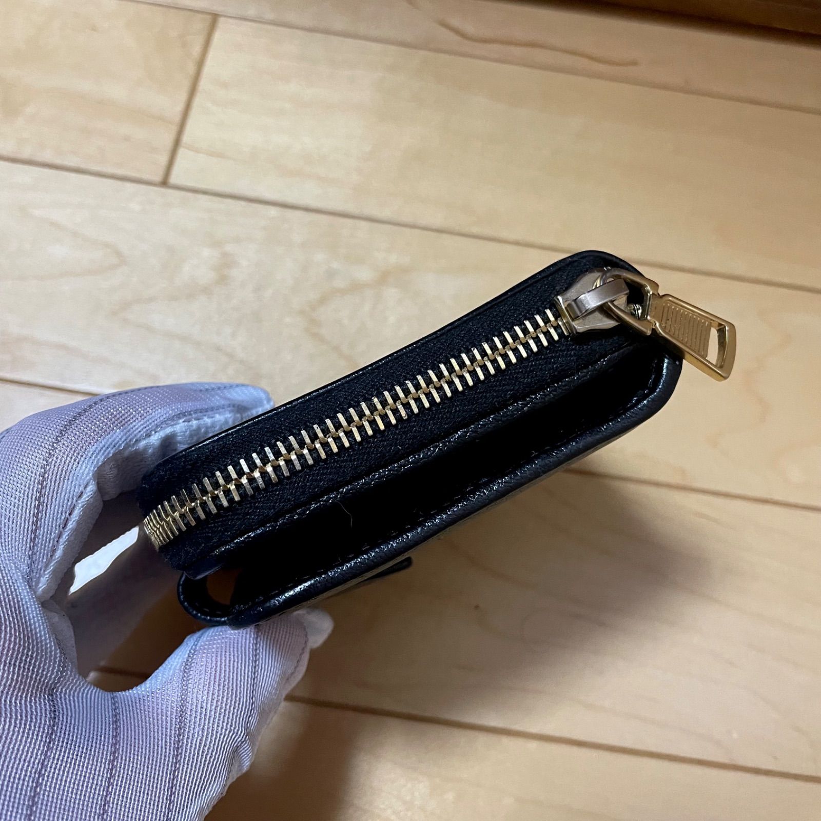 SAINT LAURENT ラウンドファスナー 二つ折り財布 レザー グレージュ