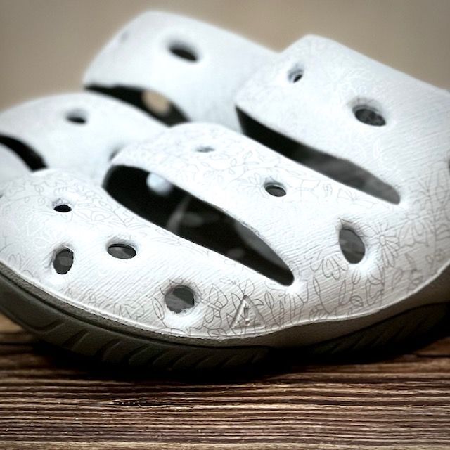 【新品】keen ヨギアーツ　ホワイト　27cm ヨギ | オリジナルハイパフォーマンスクロッグサンダル | KEEN