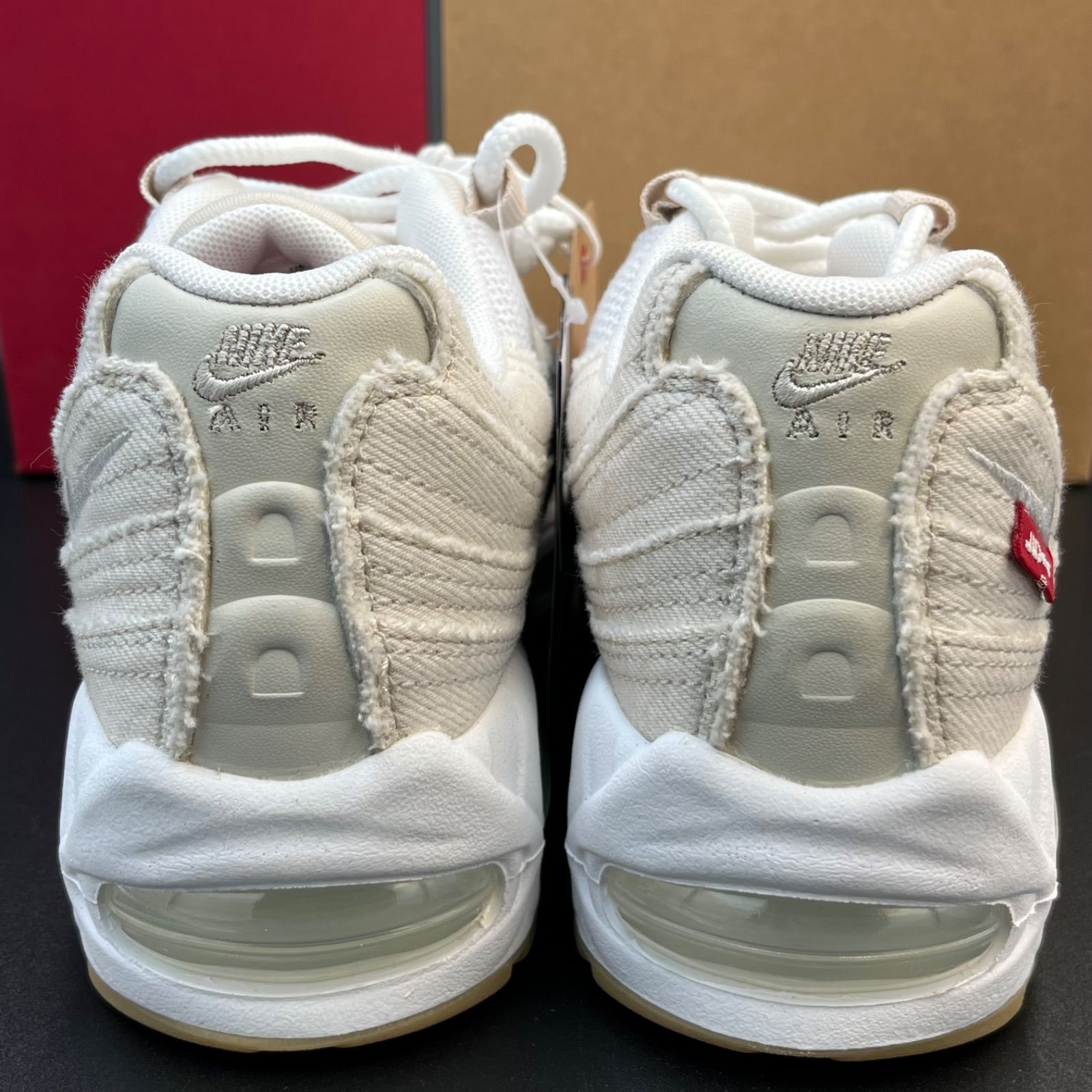 【極小】リーバイス　ナイキ　エアマックス95 ホワイト 24センチ NIKE × Levi's ナイキ エアマックス 95 スニーカー AIR MAX OG