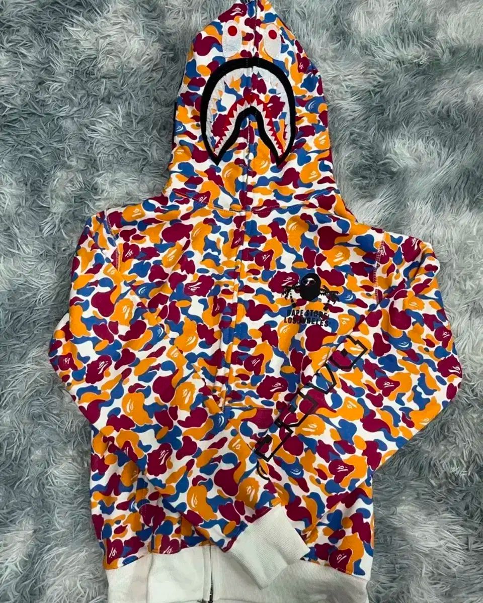 A BATHING APE(アベイシングエイプ) マルチカモ 限定品