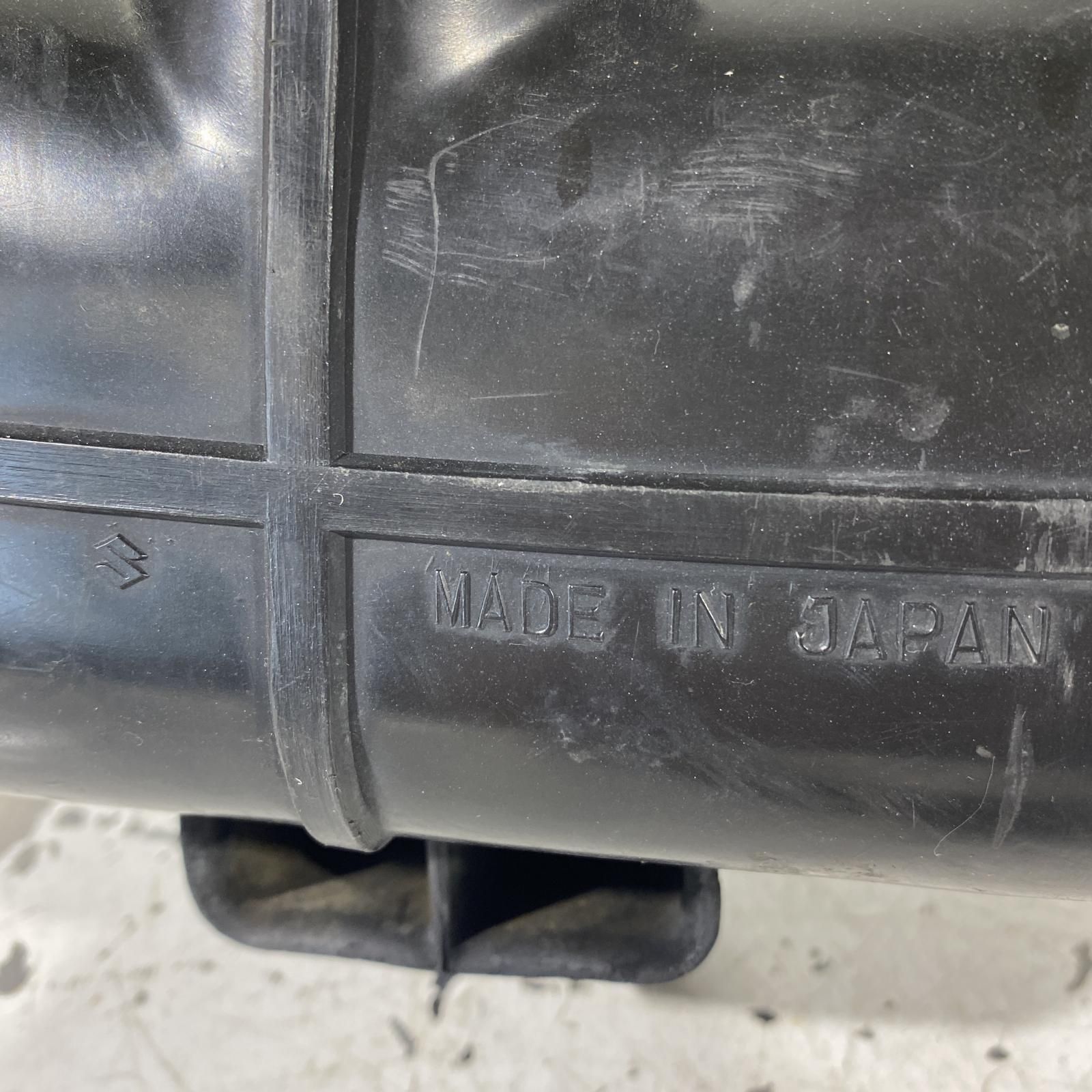 SUZUKI GT380 エアクリーナーボックス スズキ - メルカリ