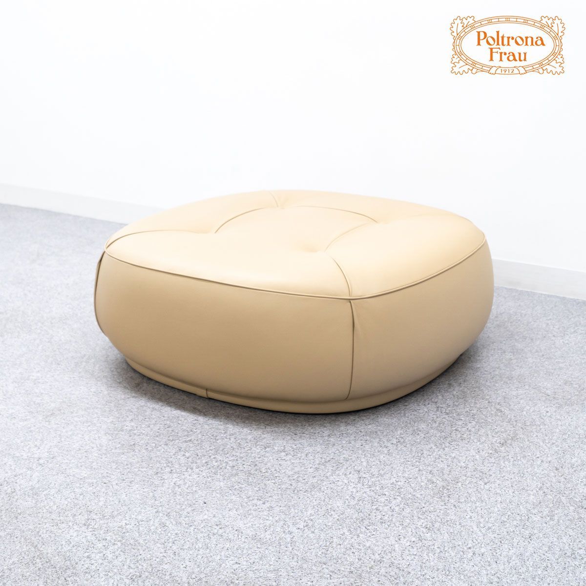 展示品 Poltrona Frau ポルトローナ フラウ Lepli レプリ オットマン レザー ベージュ 大城健作 定価75万
