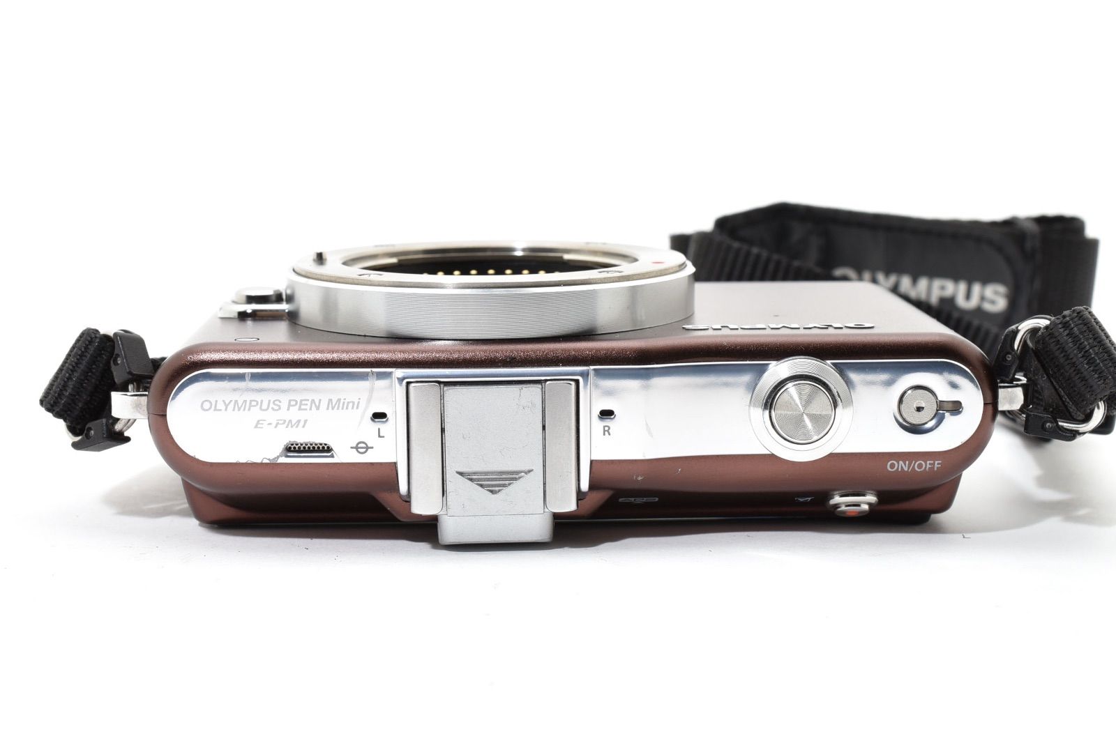 ミラーレス一眼カメラ