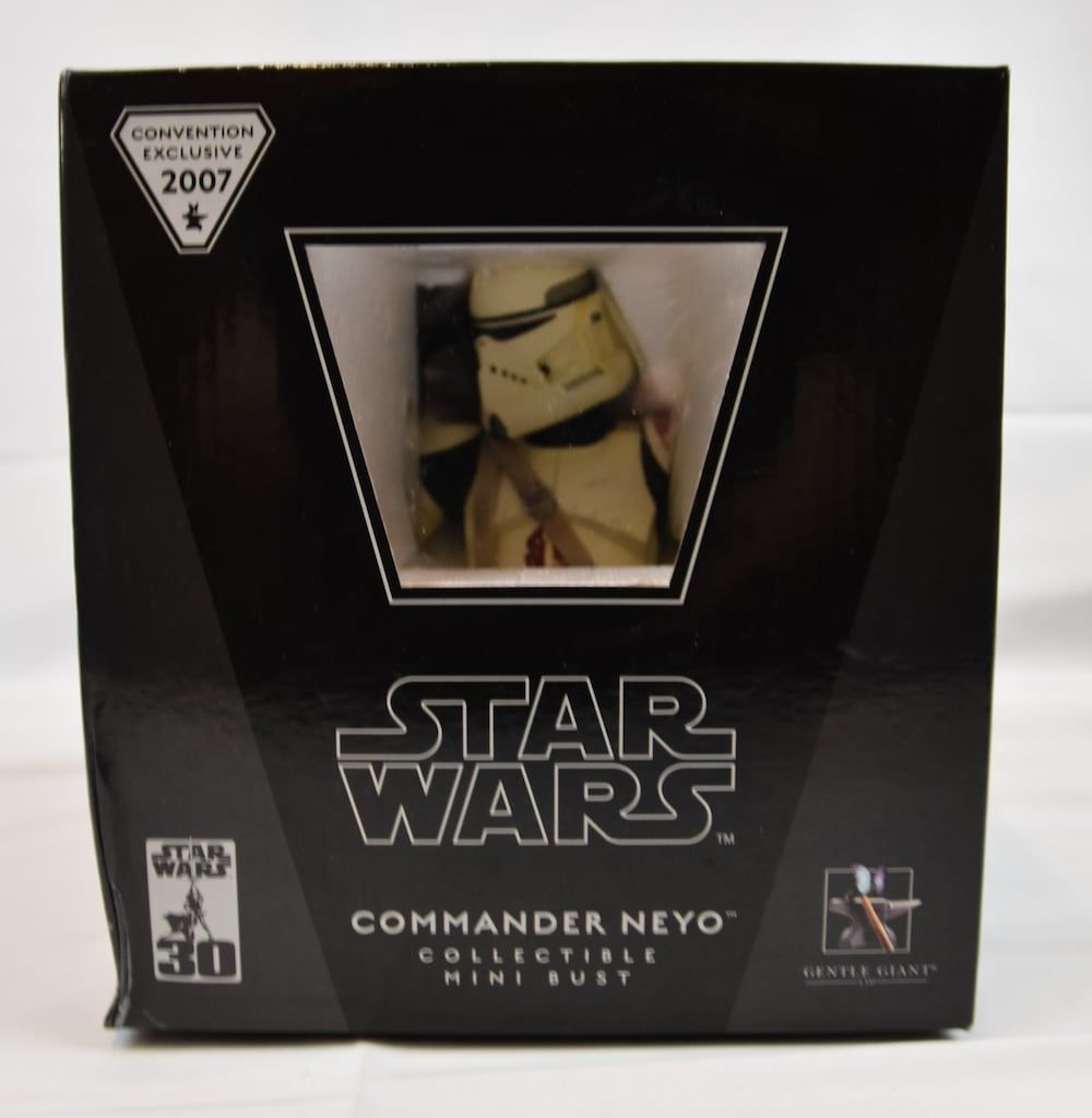 GENTLE GIANT COLLECTIBLE MINI BUST COMMANDER NEYO CONVENTION EXCLUSIVE 2007