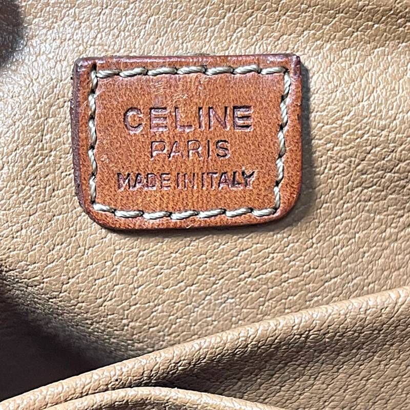 クラッチバッグ