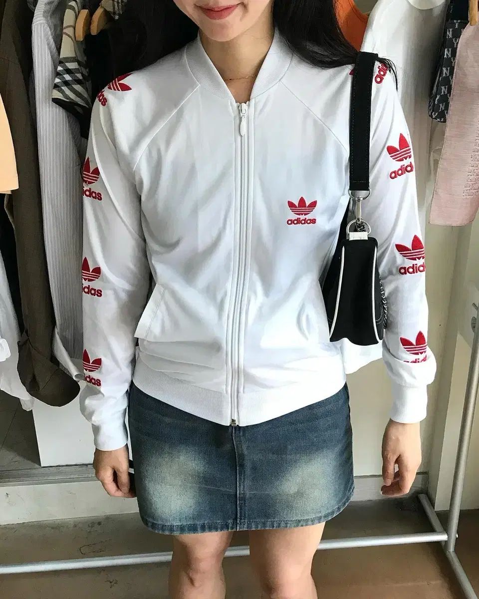 adidas アディダス オリジナル ロゴ ジャージ