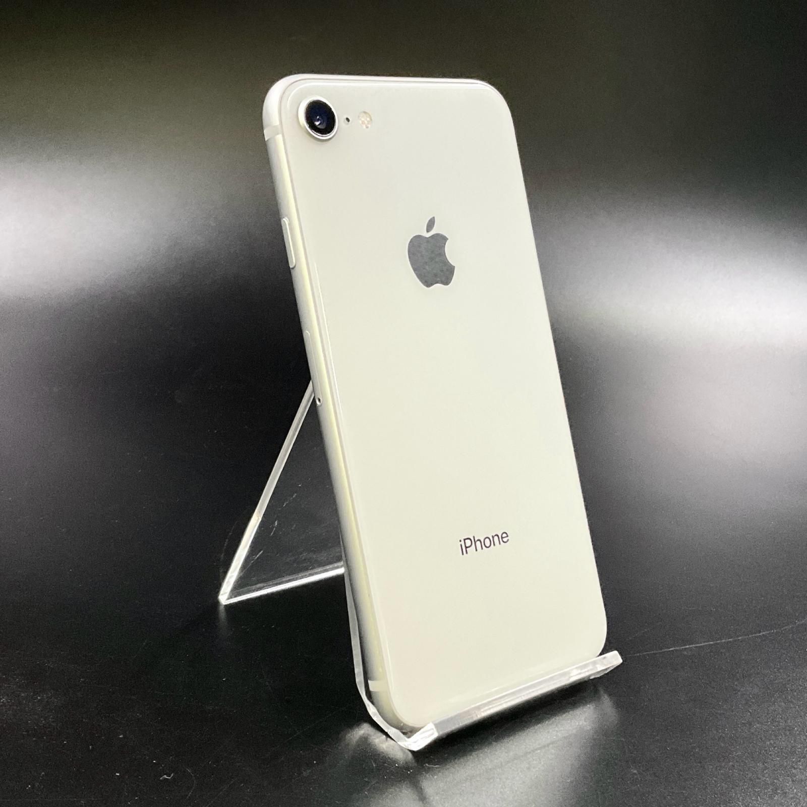 【全額返金保証】【最速発送】Apple iPhone 8 64GB シルバー docomo 白ロム 動作確認済 76%